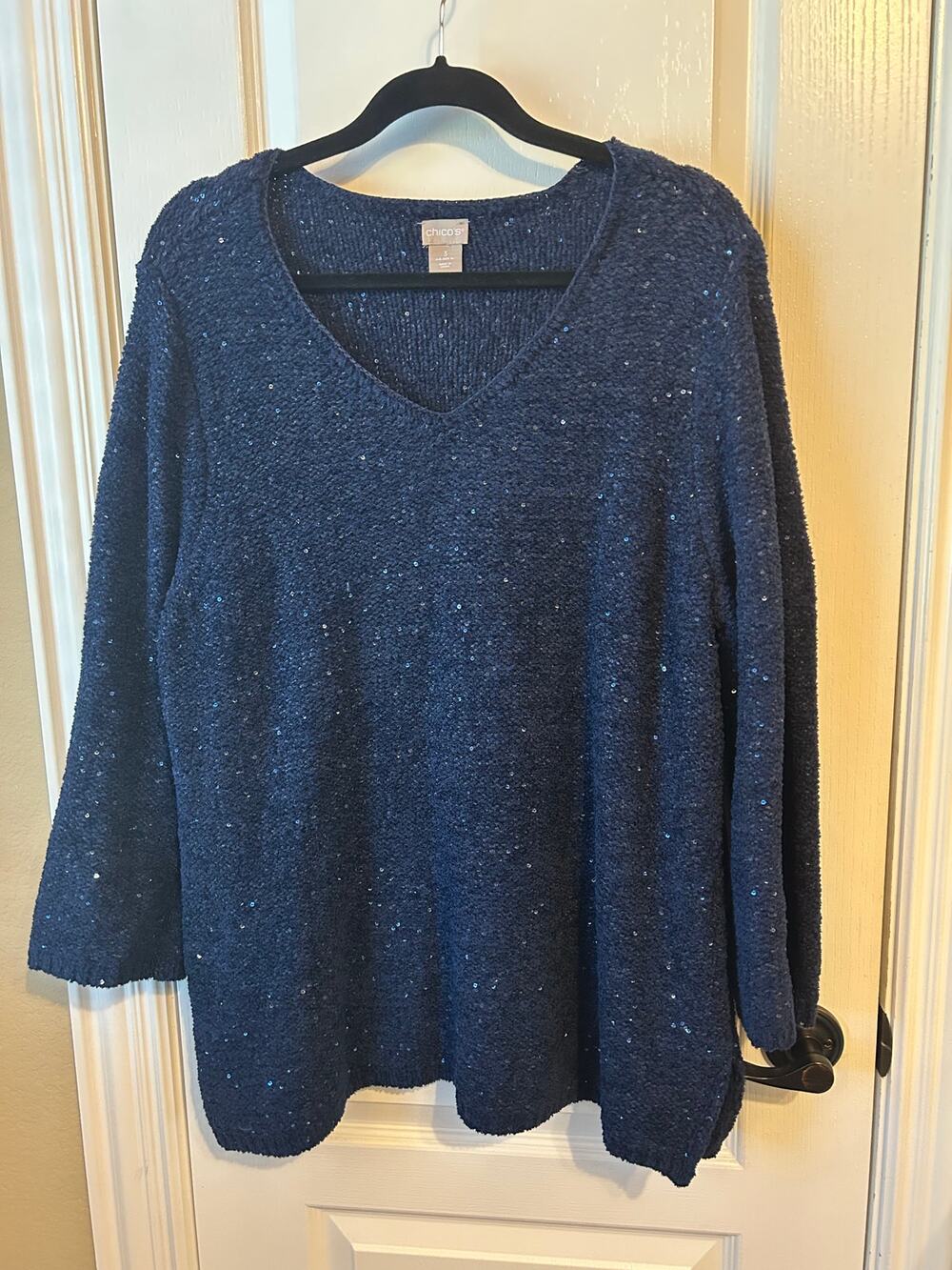 Chico's Size 3 Pullover V-Neck Sweater Blue Metallic Soft